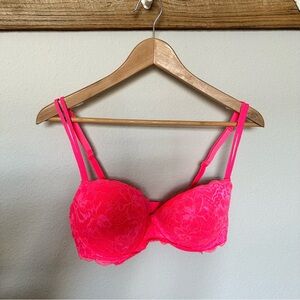 Hot Pink Lace Victoria’s Secret Date Push-Up Bra